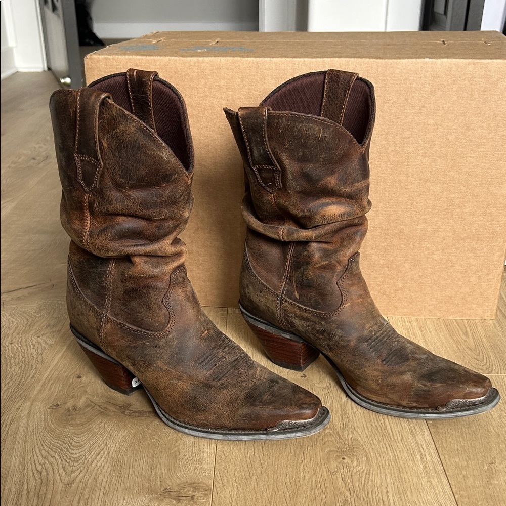 DURANGO® WOMEN'S DISTRESSED TAN SLOUCH WESTERN BOOT Size 8.5M